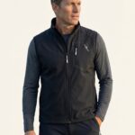 Joe – Herren Ganzkörper, lockere Pose