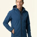 Marlon – Herren Ganzkörper, lockere Pose