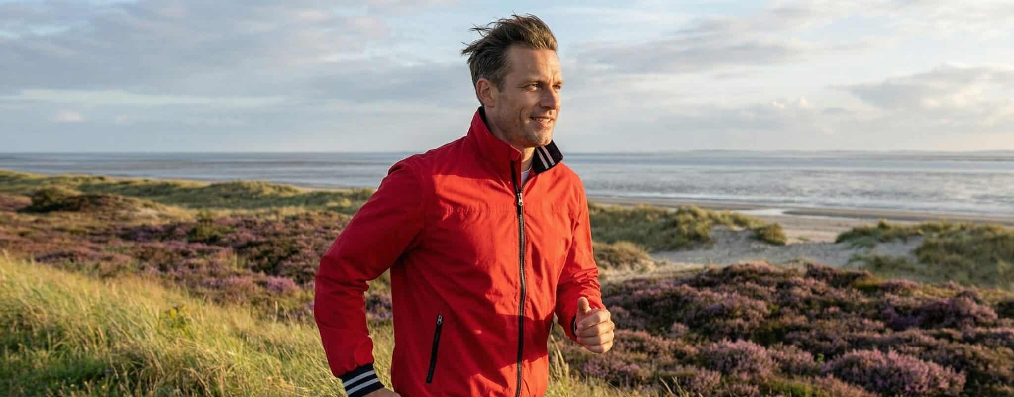 Malte – Blouson in norddeutscher Landschaft