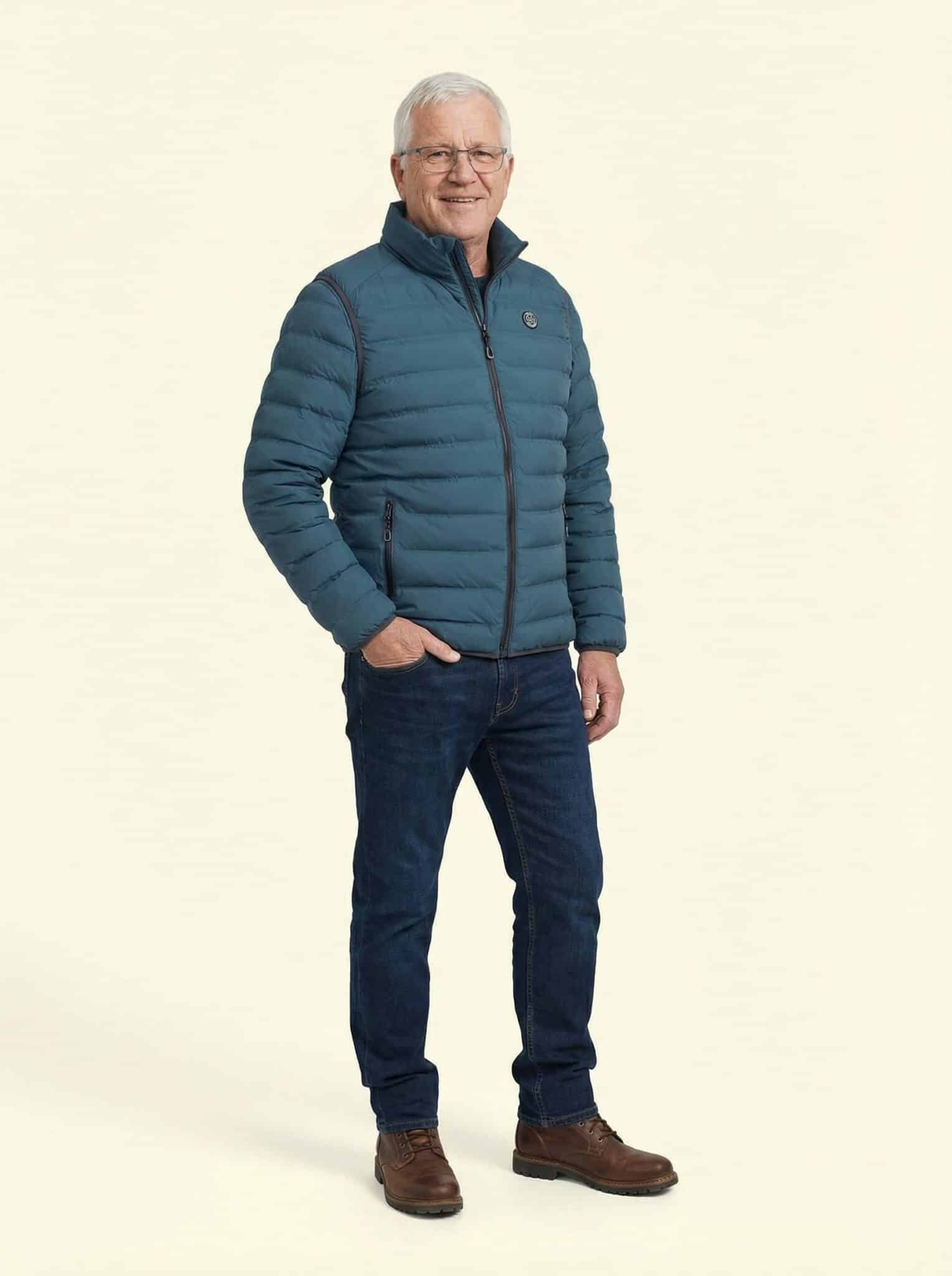 Max - Ganzkörper Max – Herren Ganzkörper, lockere Pose