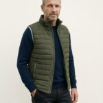 Michel – Herren Ganzkörper, lockere Pose