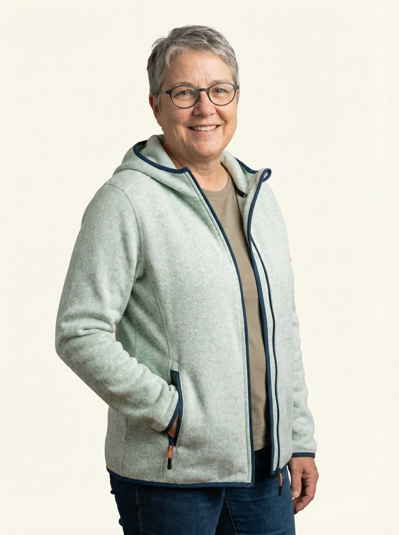 Lotte - Ganzkörper Lotte – Damen Ganzkörper, lockere Pose