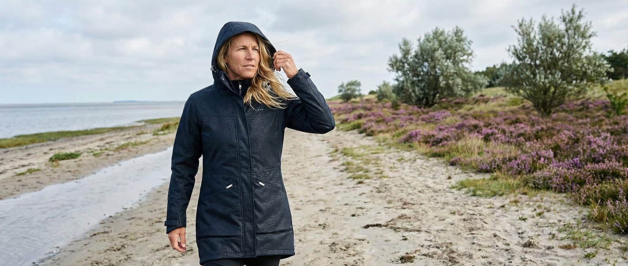 Klementine – Damen in norddeutscher Landschaft