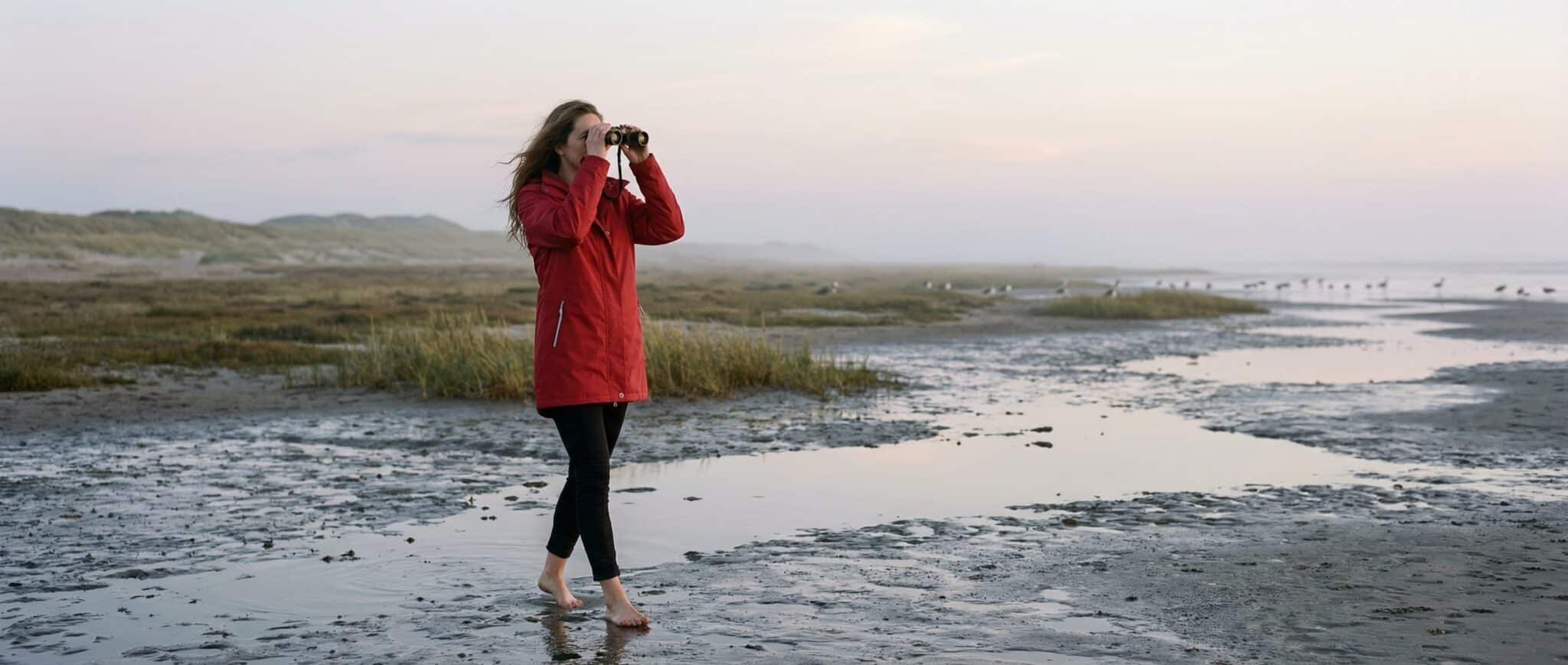 Malou – Damen in norddeutscher Landschaft