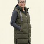 Kati – Damen Ganzkörper, lockere Pose