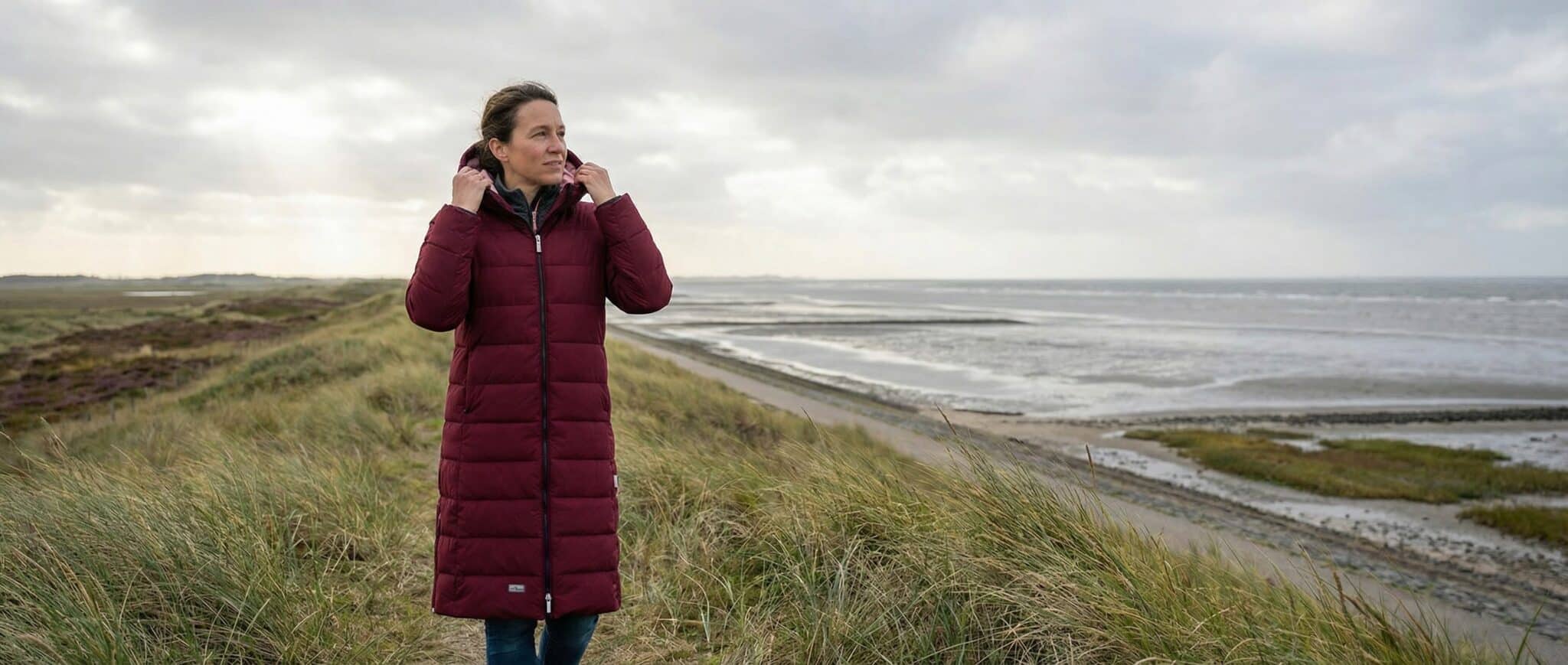 Kaike – Damen in norddeutscher Landschaft