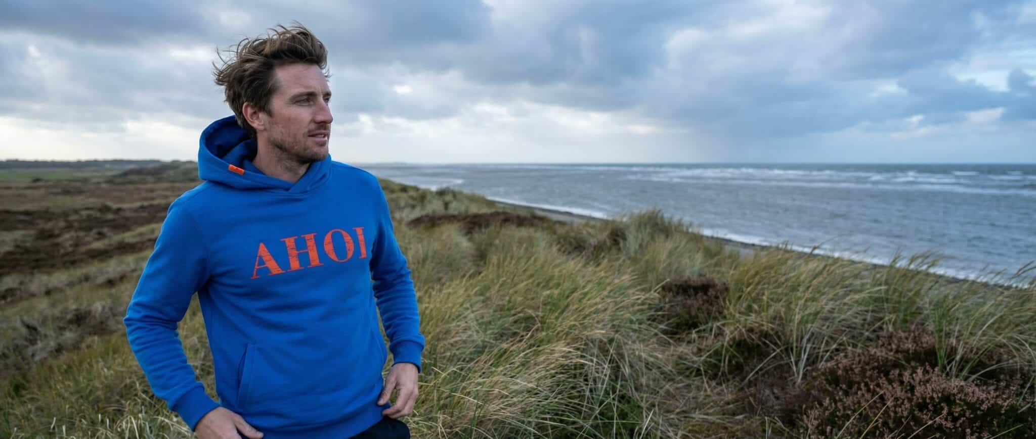 Ahoi [Digital] – Hoody in norddeutscher Landschaft